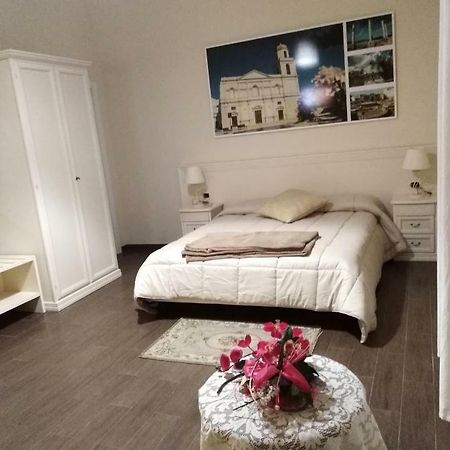 Domus Al Corso Con Servizio B&B Canosa di Puglia Kültér fotó