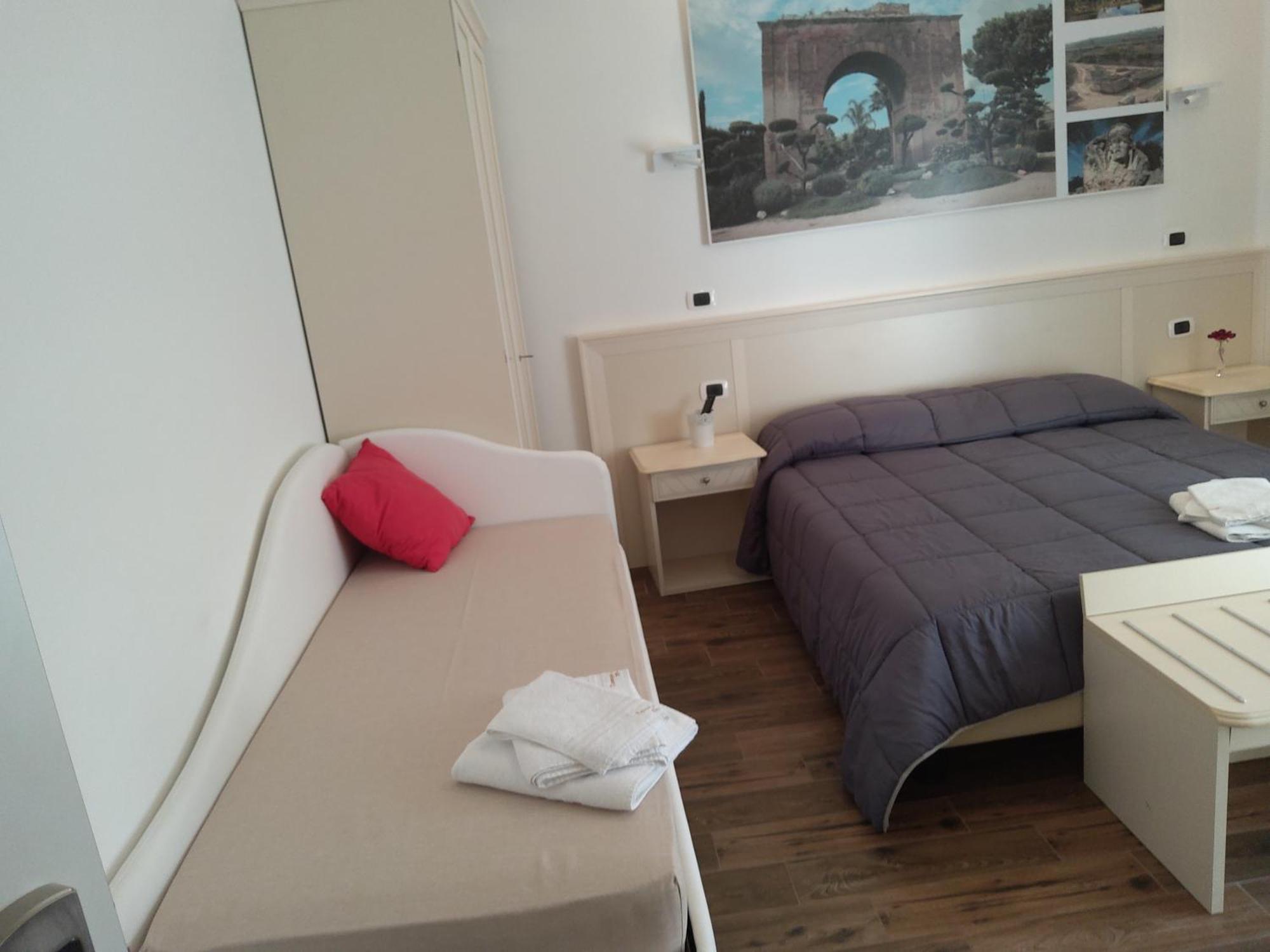 Domus Al Corso Con Servizio B&B Canosa di Puglia Kültér fotó