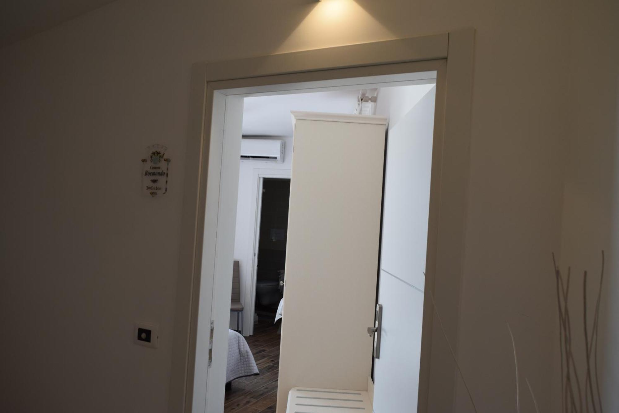 Domus Al Corso Con Servizio B&B Canosa di Puglia Kültér fotó