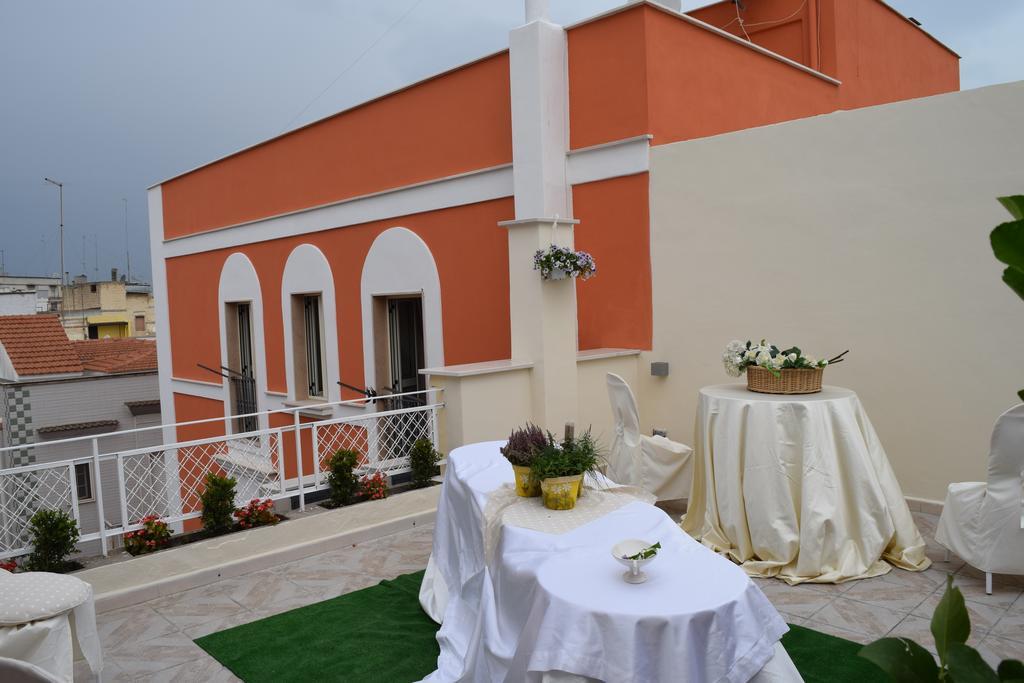 Domus Al Corso Con Servizio B&B Canosa di Puglia Kültér fotó
