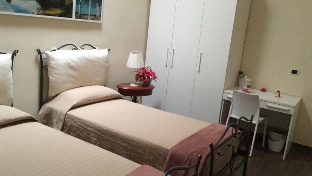 Domus Al Corso Con Servizio B&B Canosa di Puglia Kültér fotó