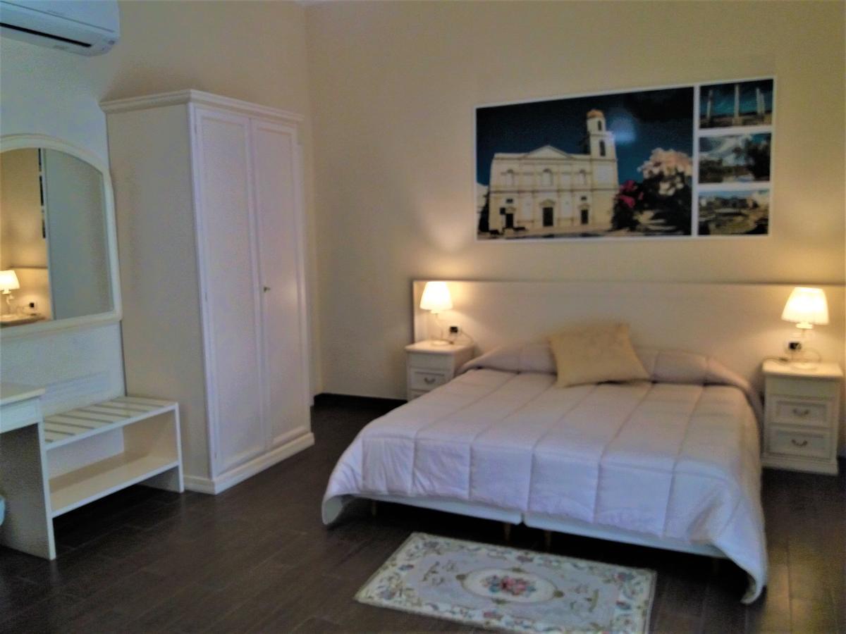 Domus Al Corso Con Servizio B&B Canosa di Puglia Kültér fotó